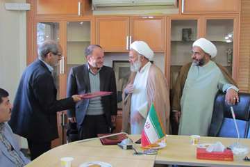 گزارش تصویری: برگزاری جلسه نماز و تقدیر از برگزیدگان نماز جماعت اداره کل دامپزشکی استان 